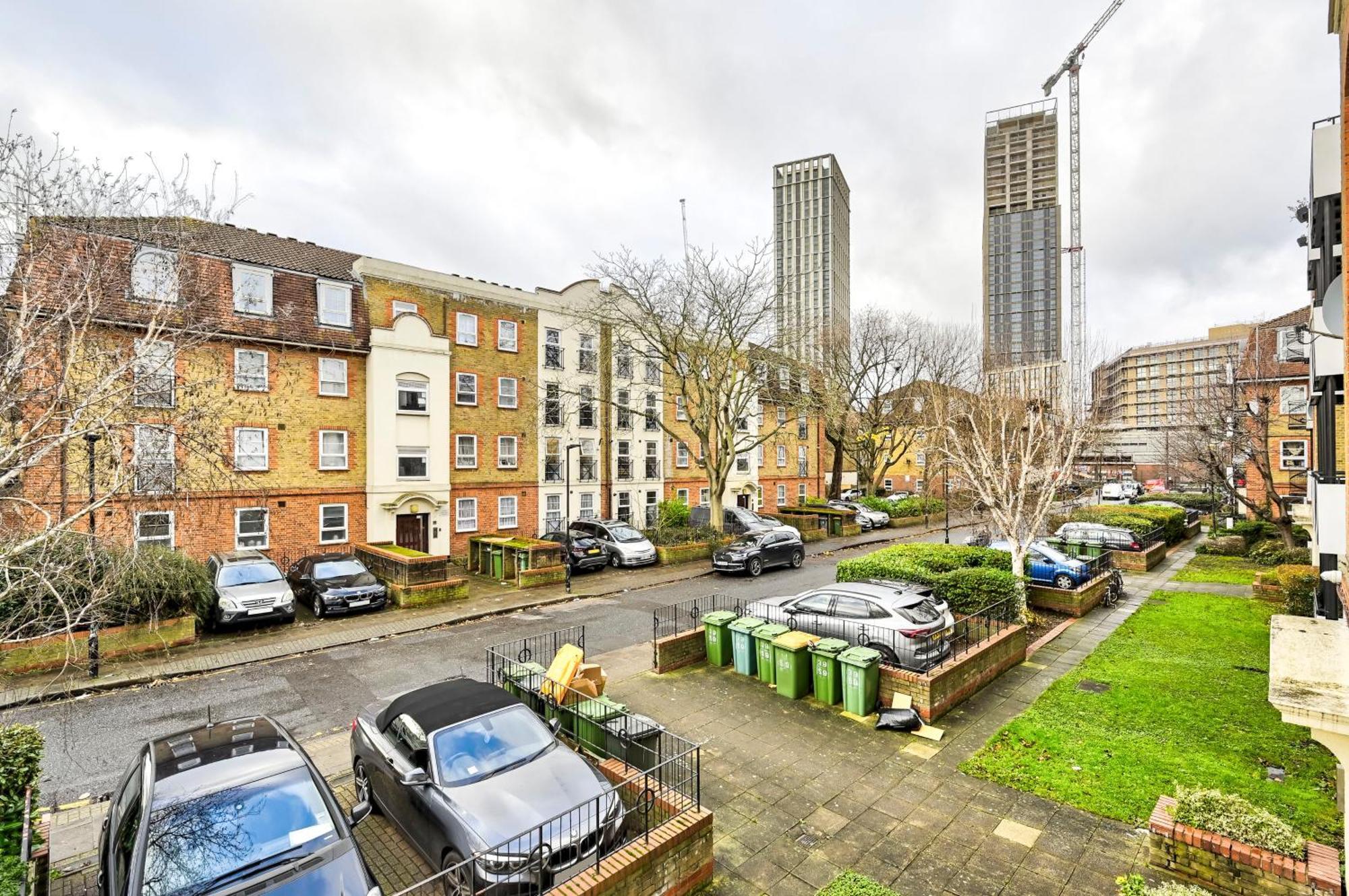 Cosy 1-Bed E15, Sleeps 4, 1 Min From Tube Station Near O2 Arena Apartment London Bagian luar foto